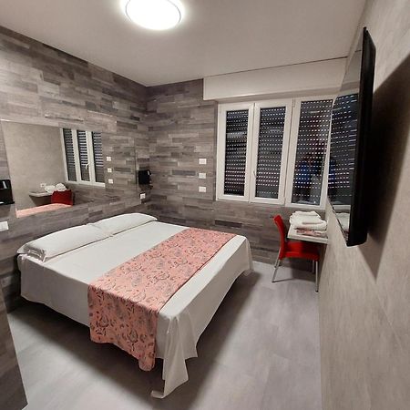 Hotel Pontenuovo Merone Kültér fotó