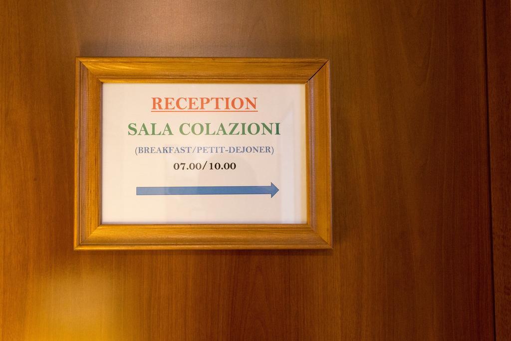 Hotel Pontenuovo Merone Kültér fotó